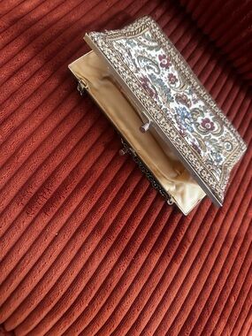 Boho beaded Floral Frame Clutch in Ivory and Multi-Accent. Coachella!